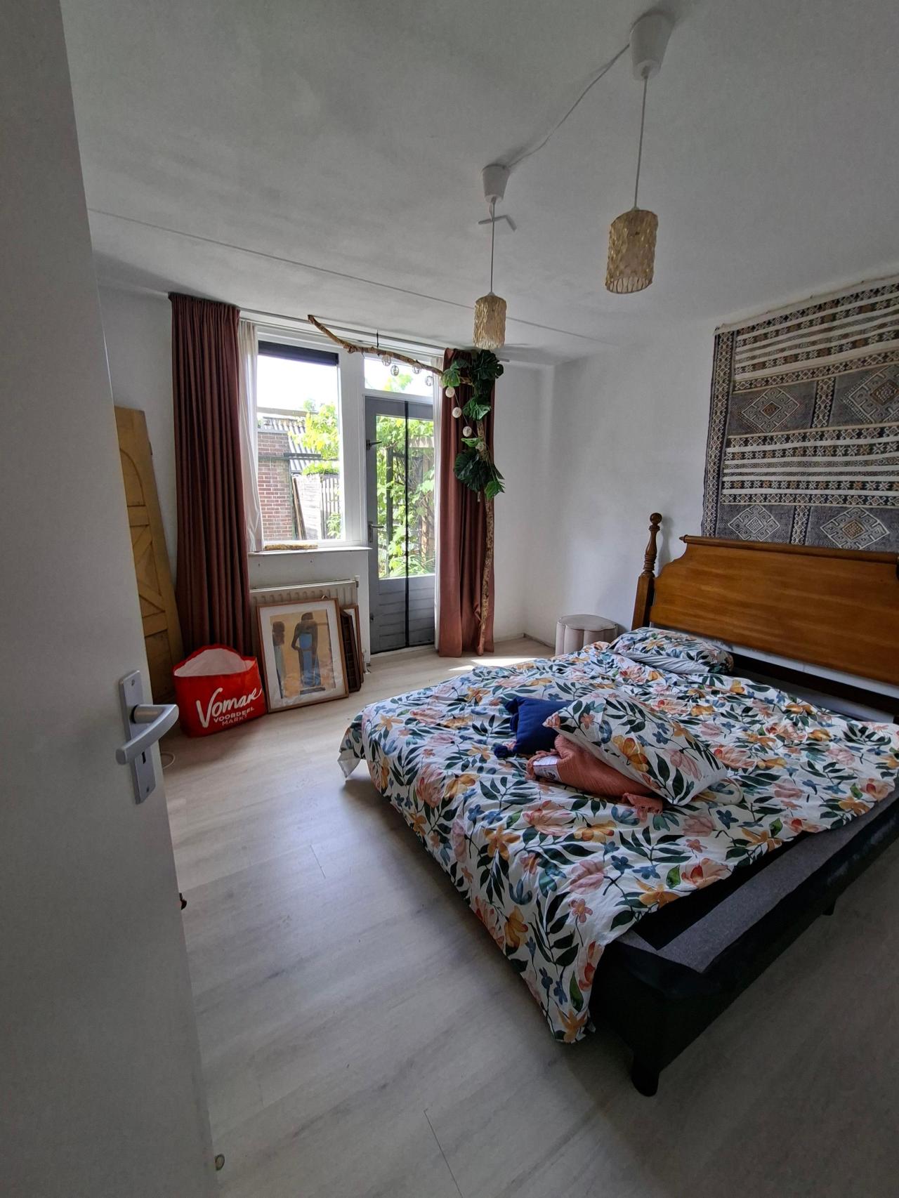 housePhoto