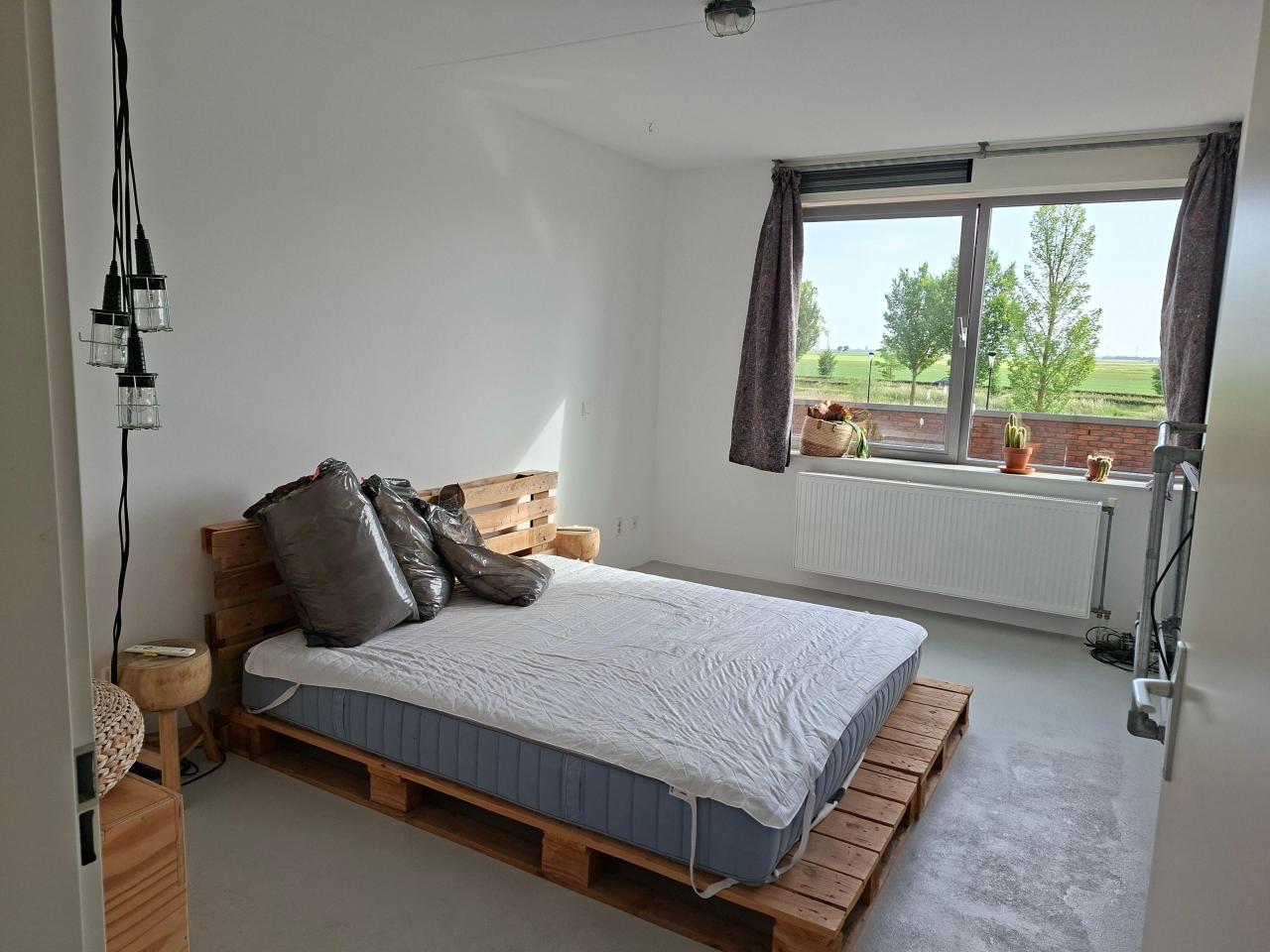 housePhoto