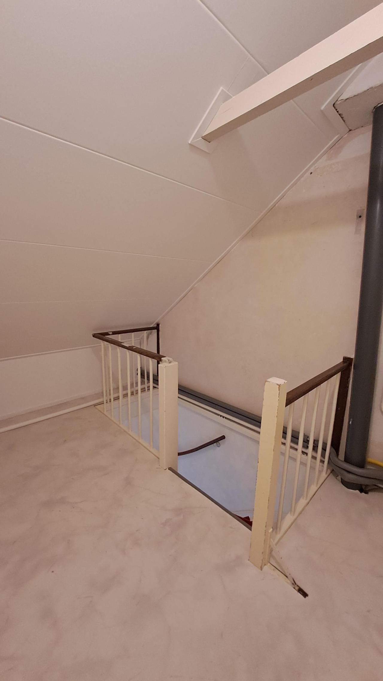 housePhoto