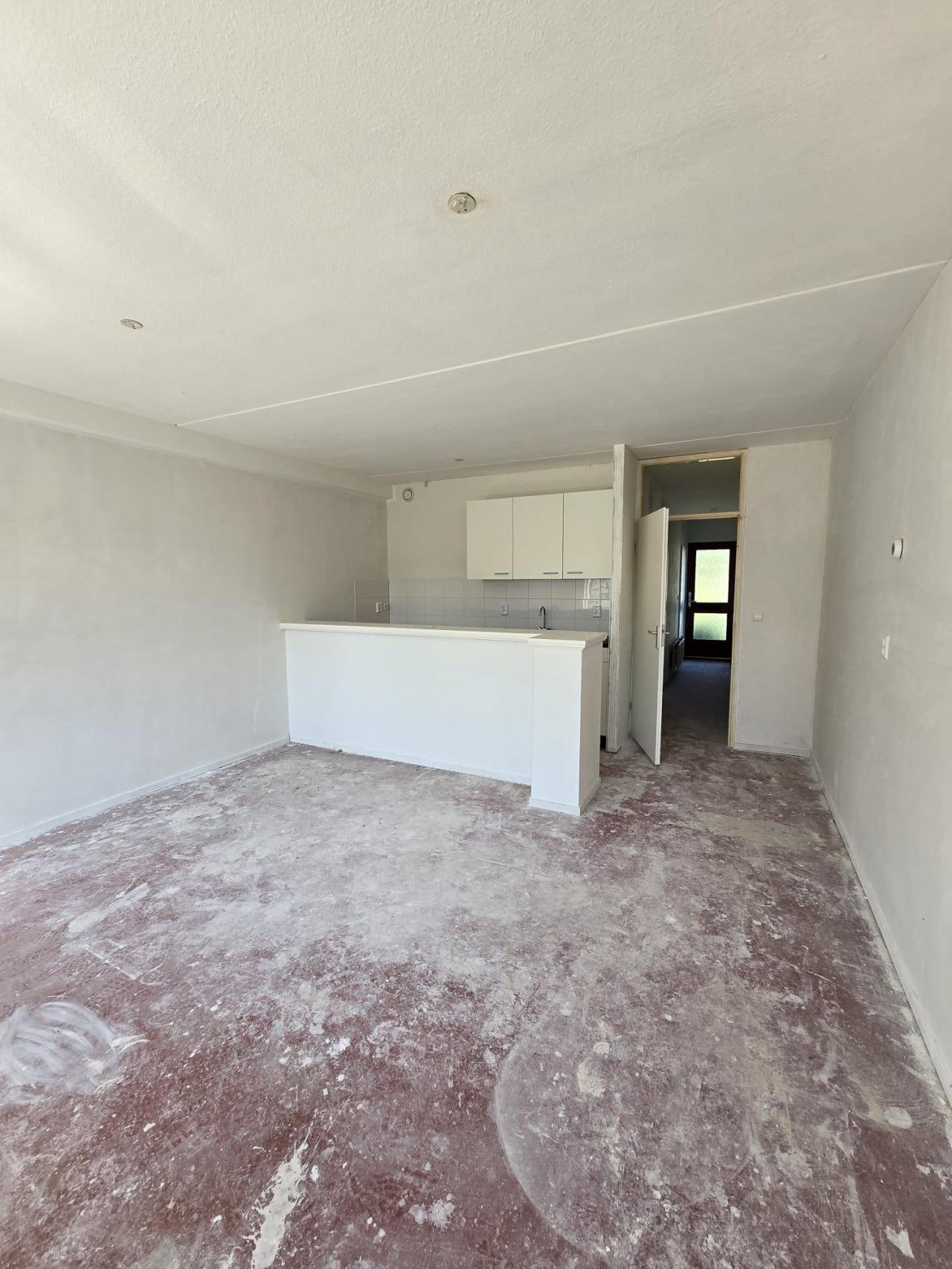 housePhoto