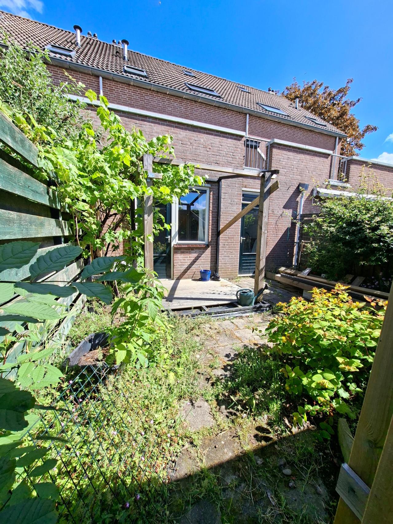 housePhoto