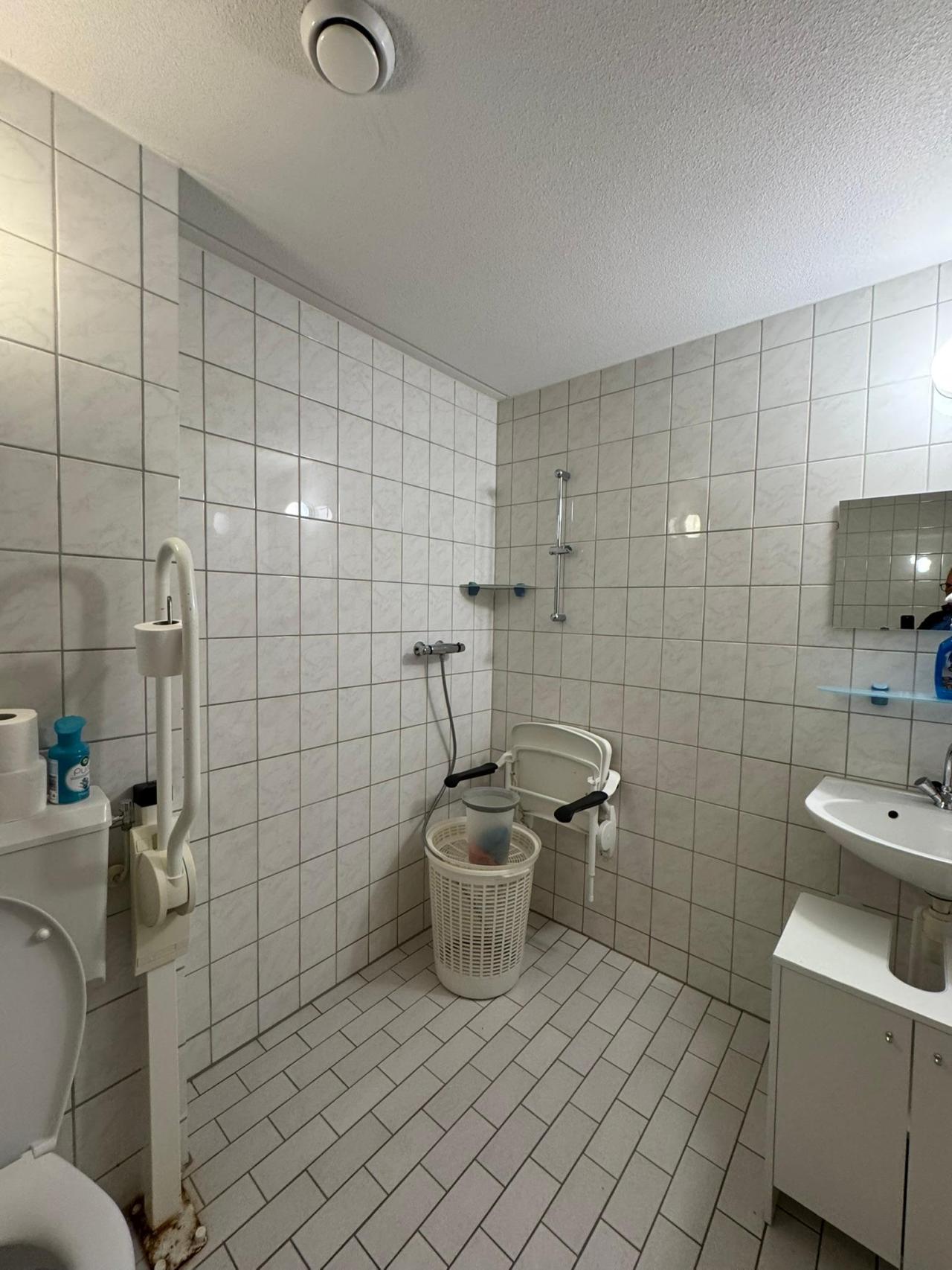 housePhoto