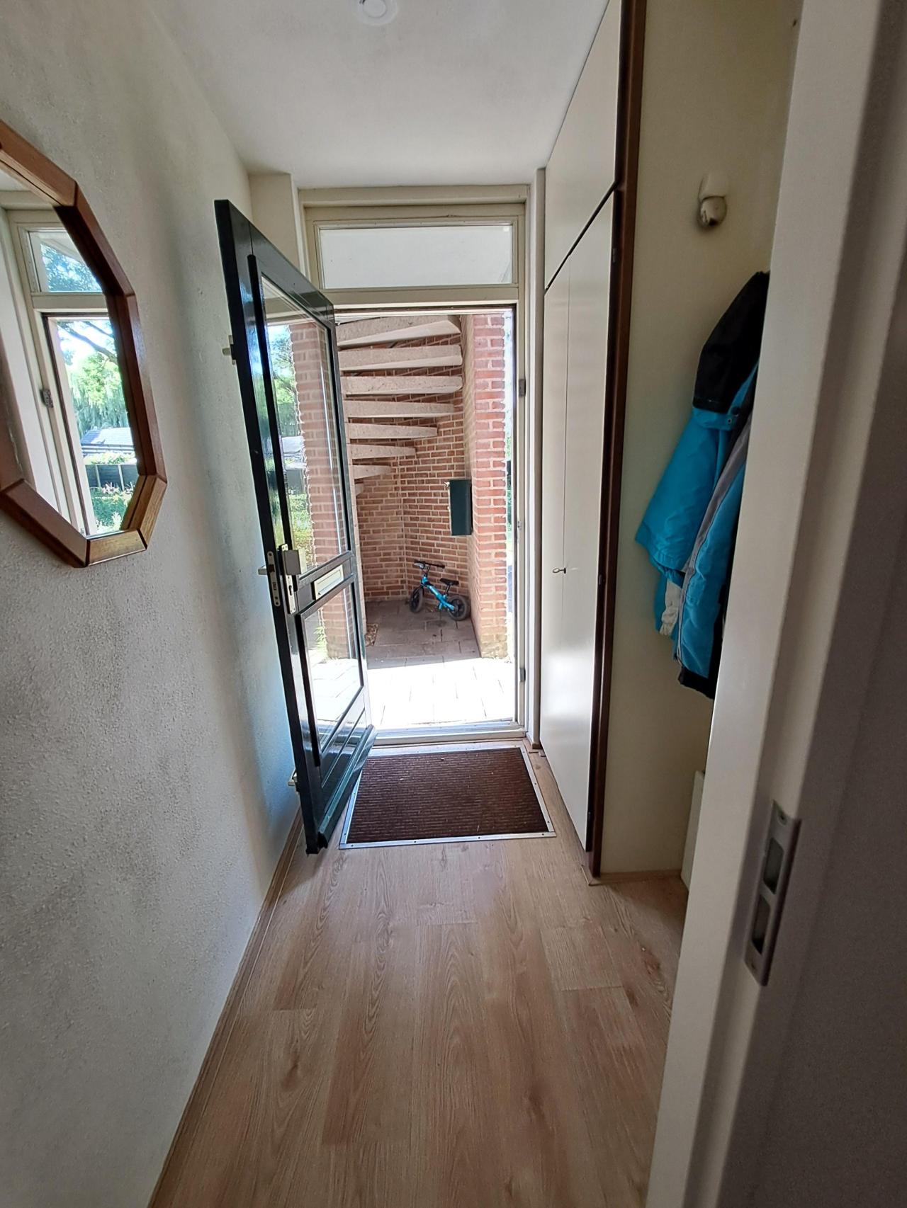 housePhoto