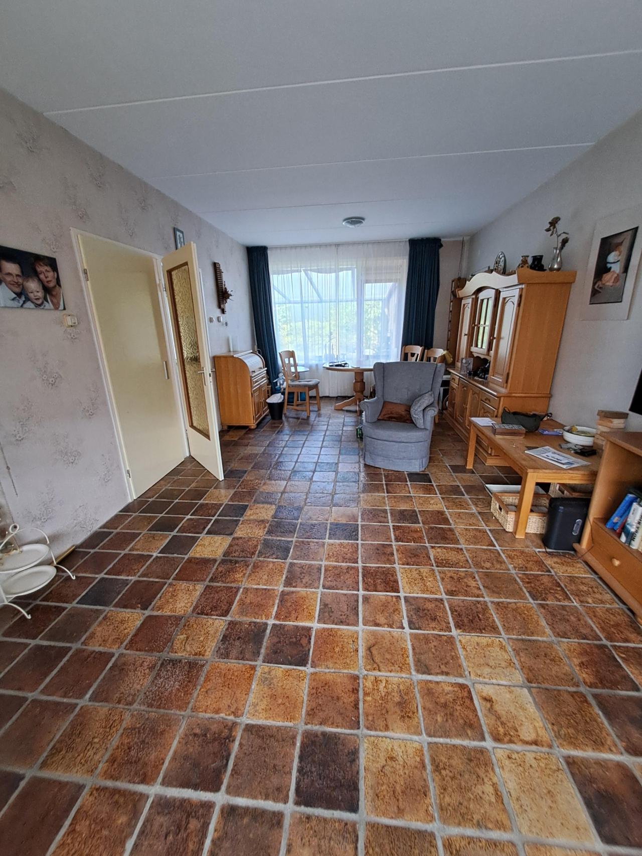 housePhoto