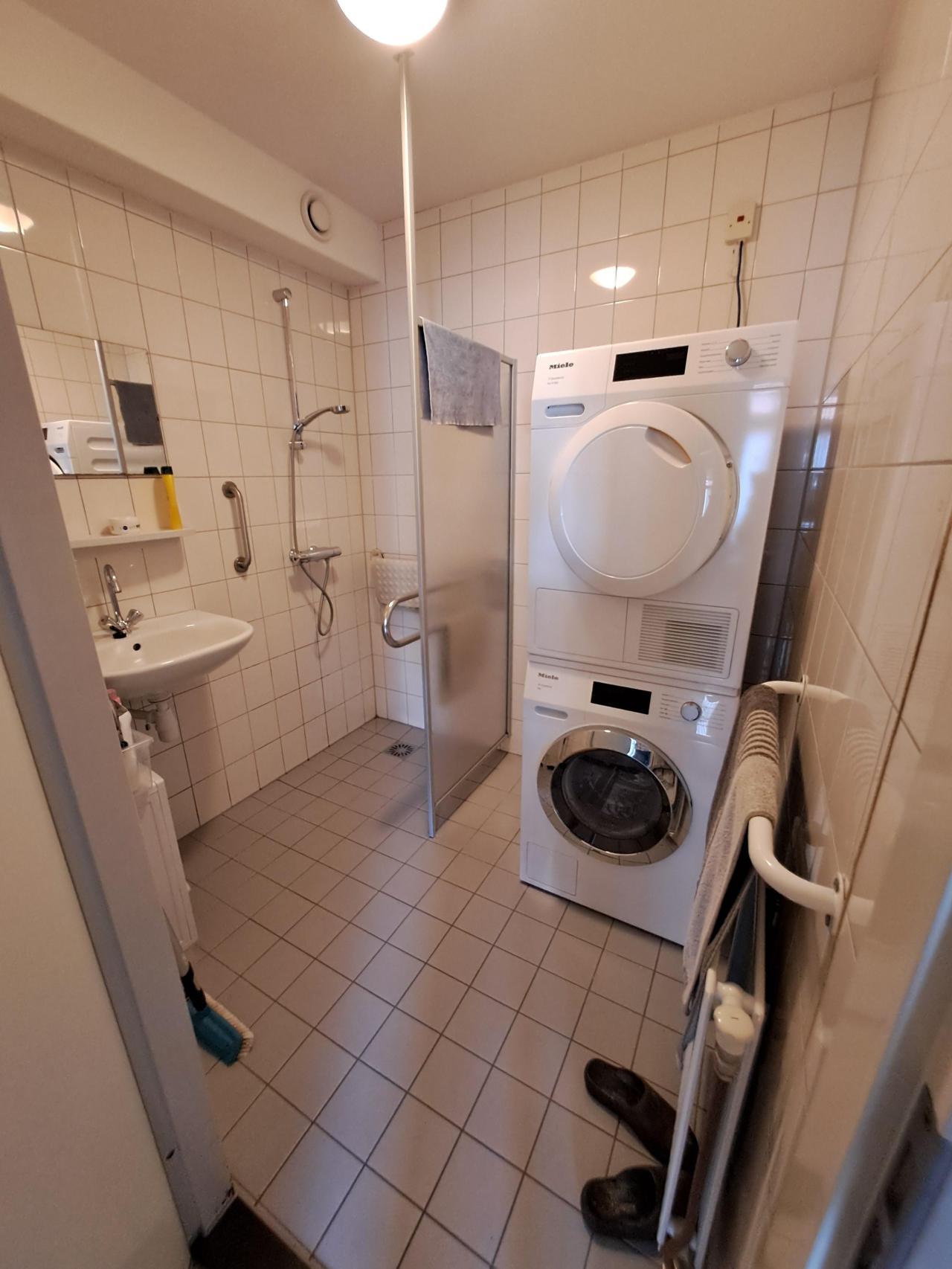 housePhoto