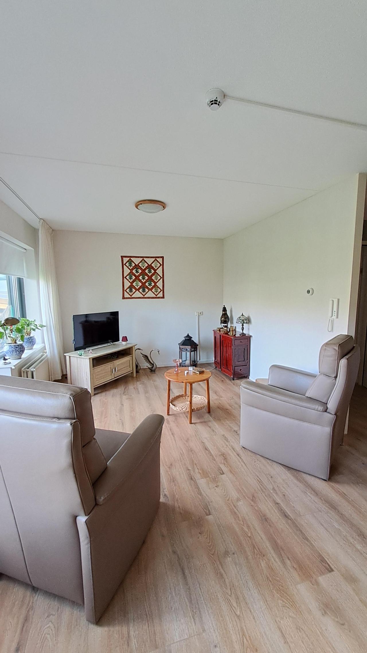 housePhoto