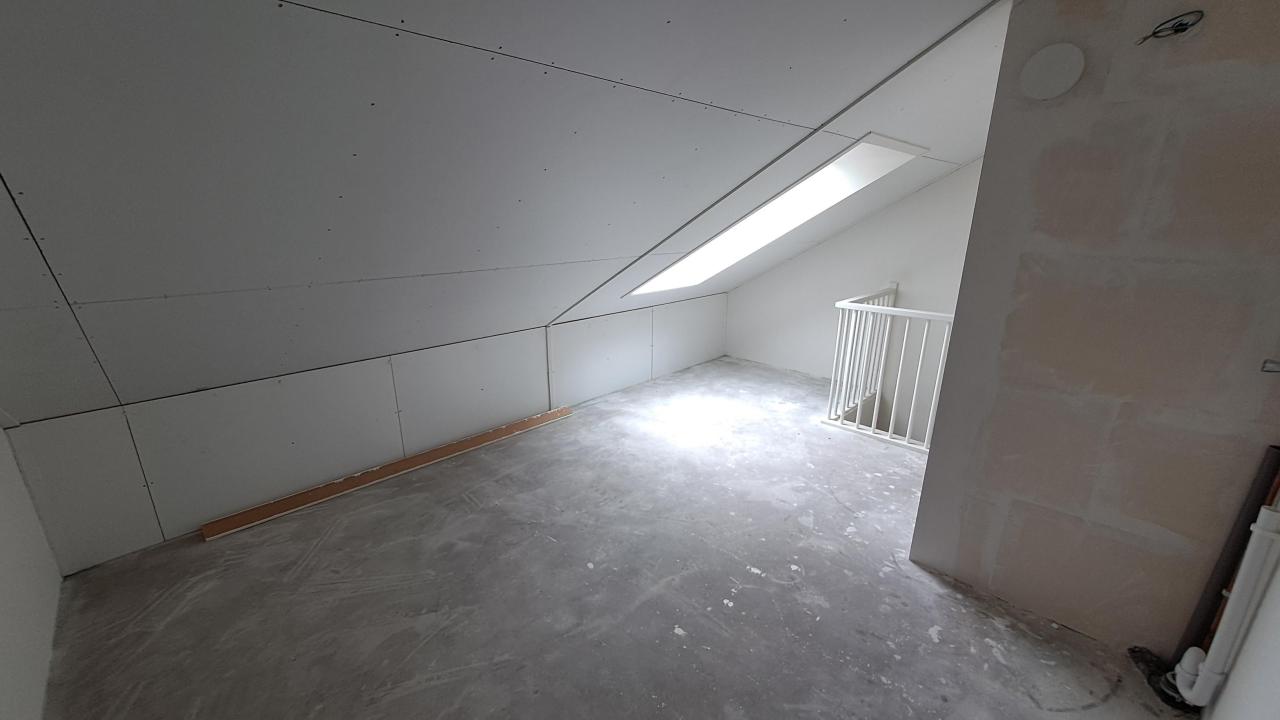housePhoto