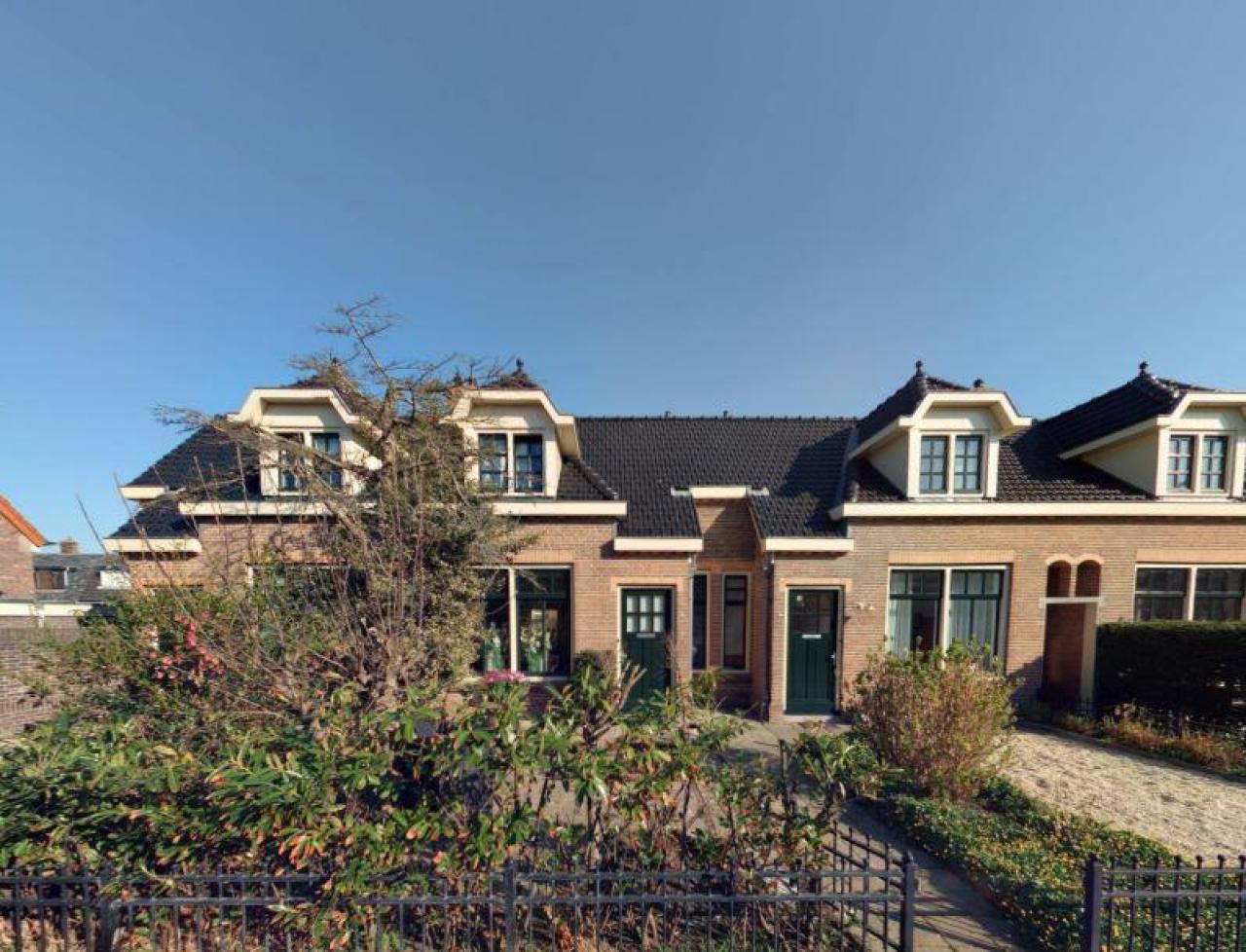 housePhoto
