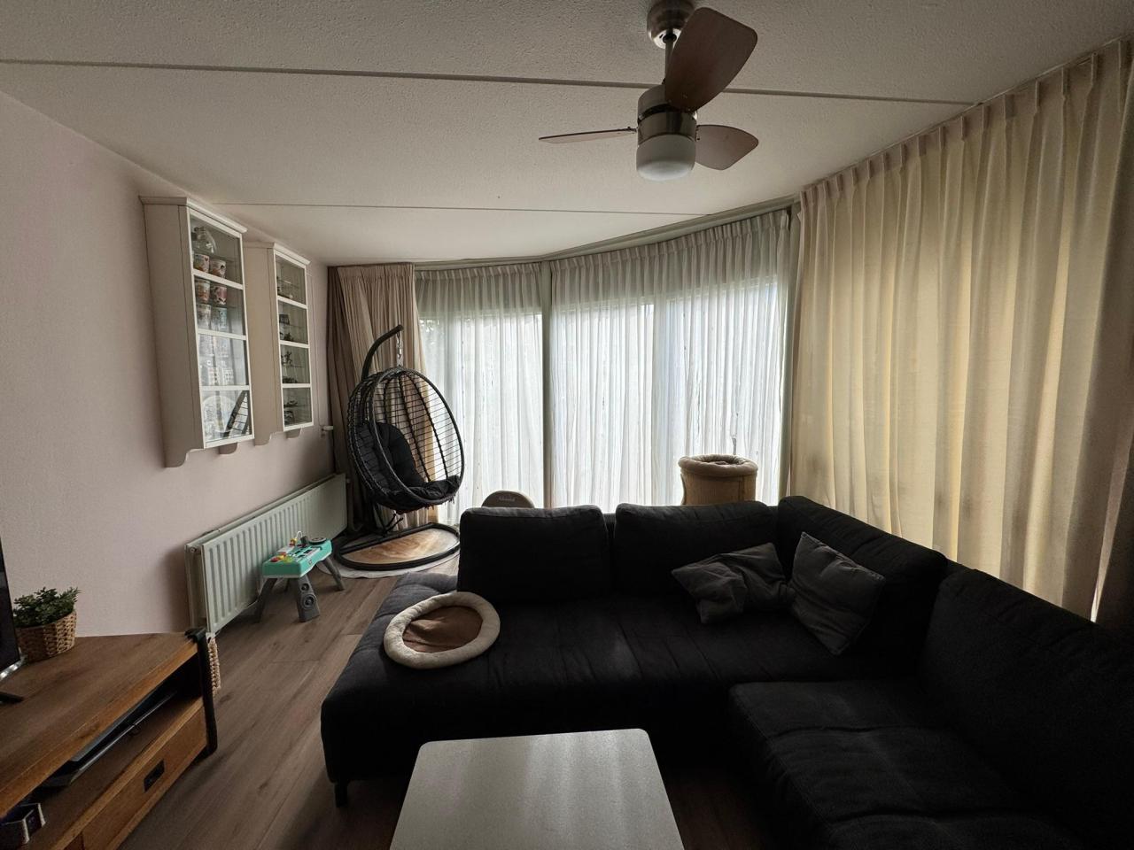 housePhoto