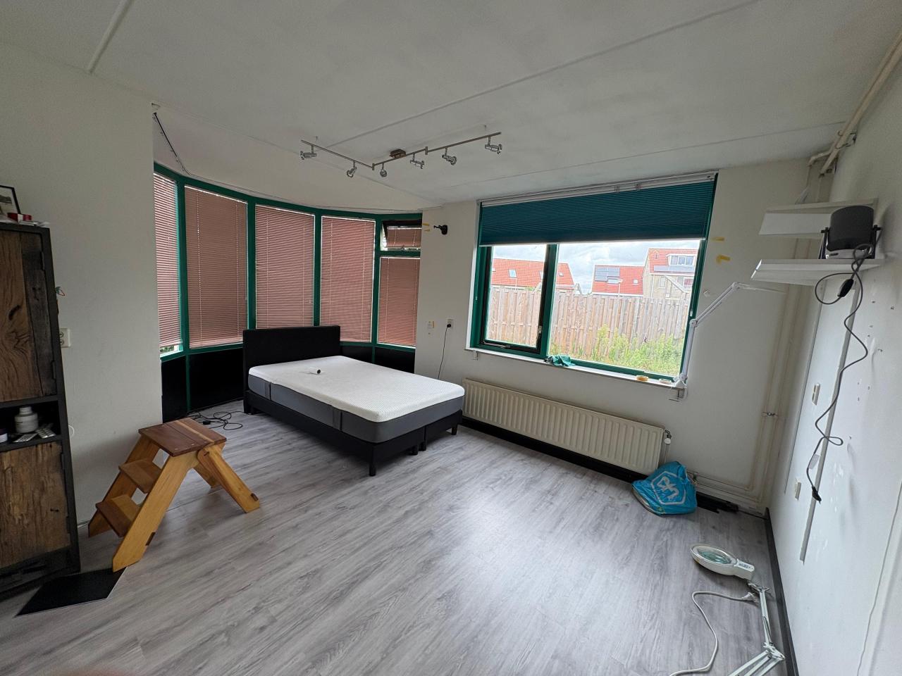 housePhoto