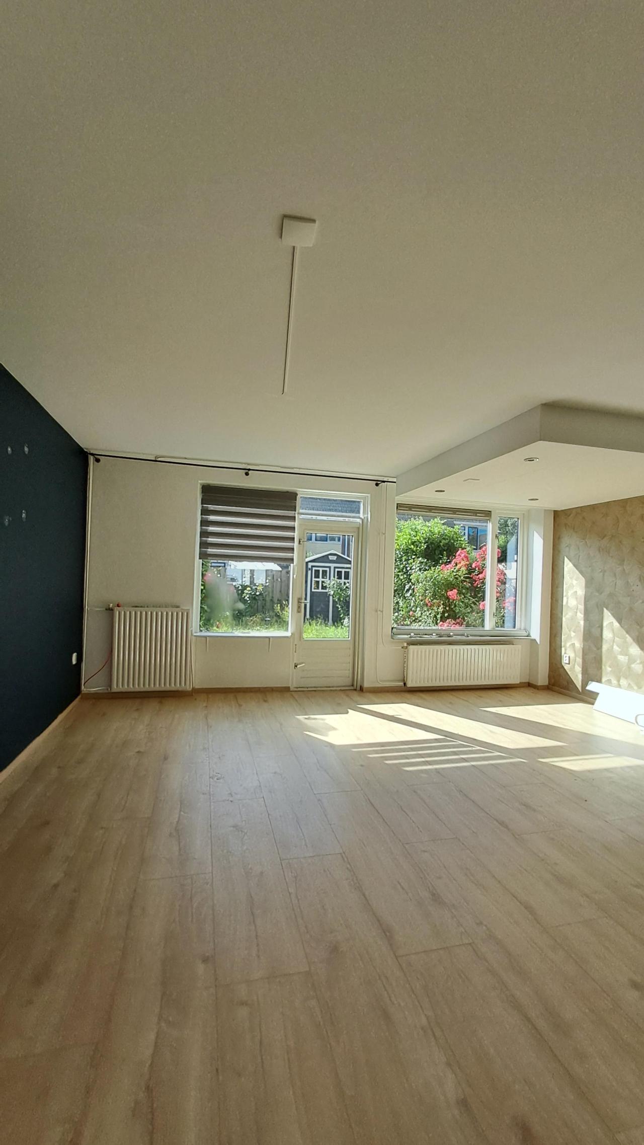 housePhoto