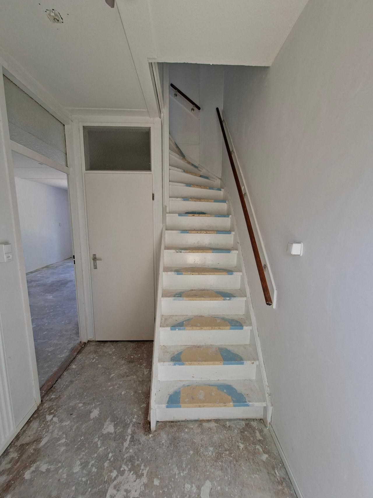 housePhoto