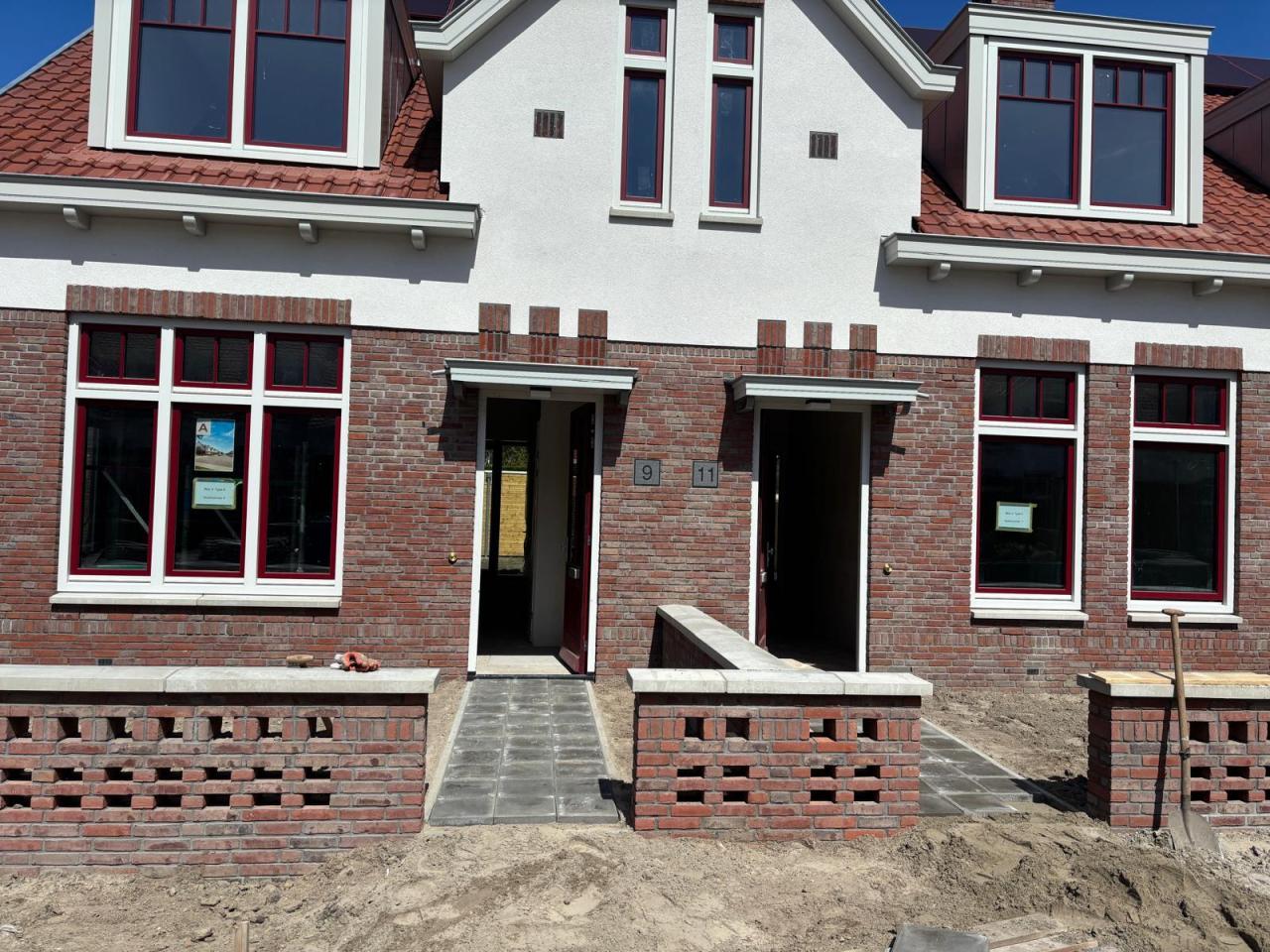 housePhoto