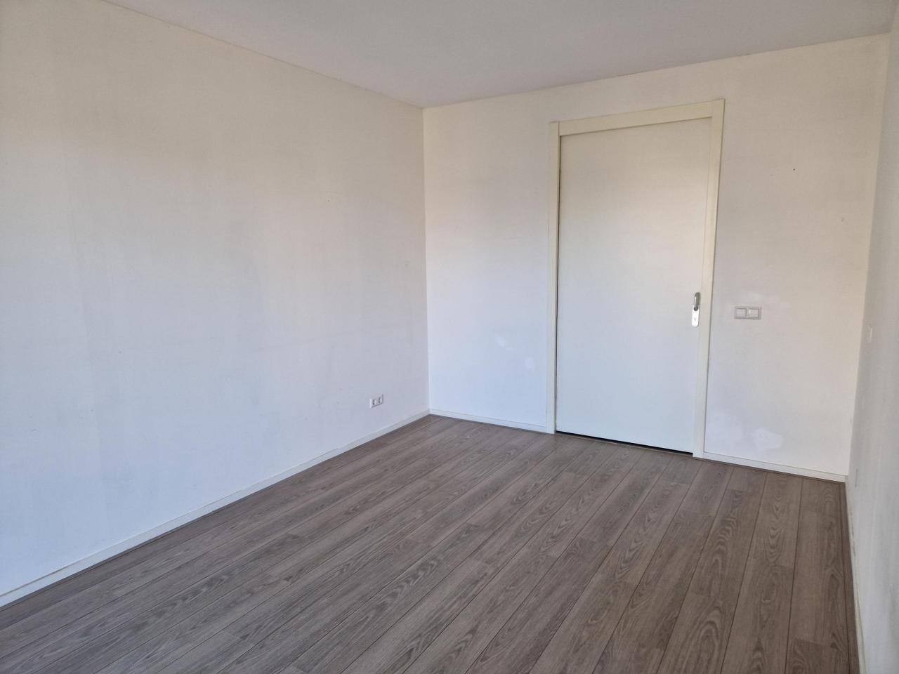 housePhoto