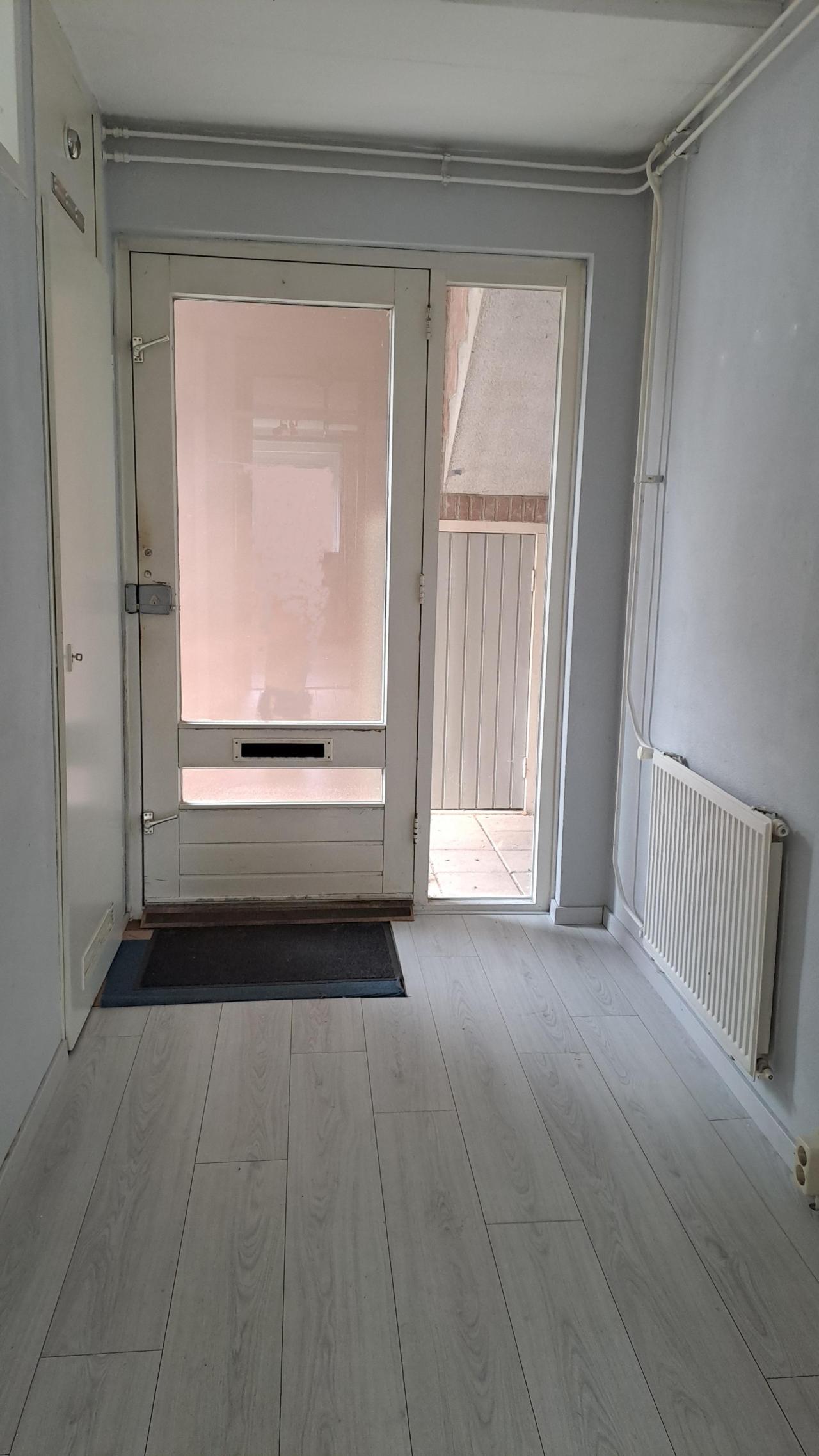 housePhoto