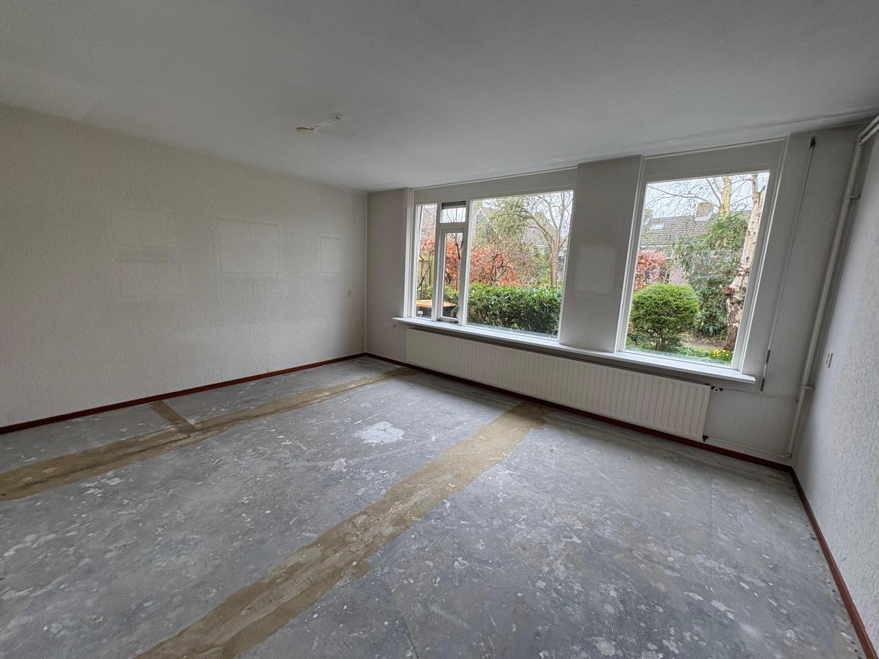 housePhoto