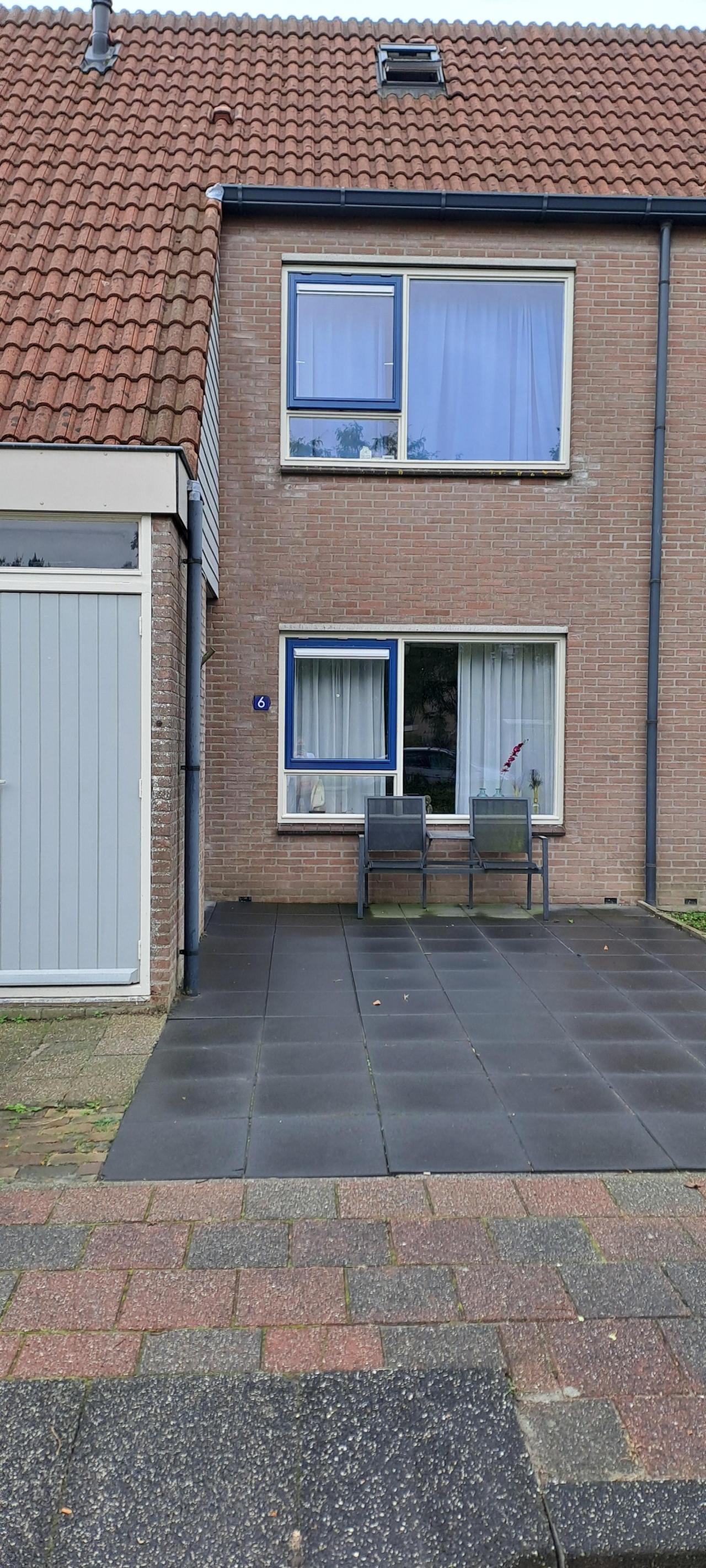 housePhoto