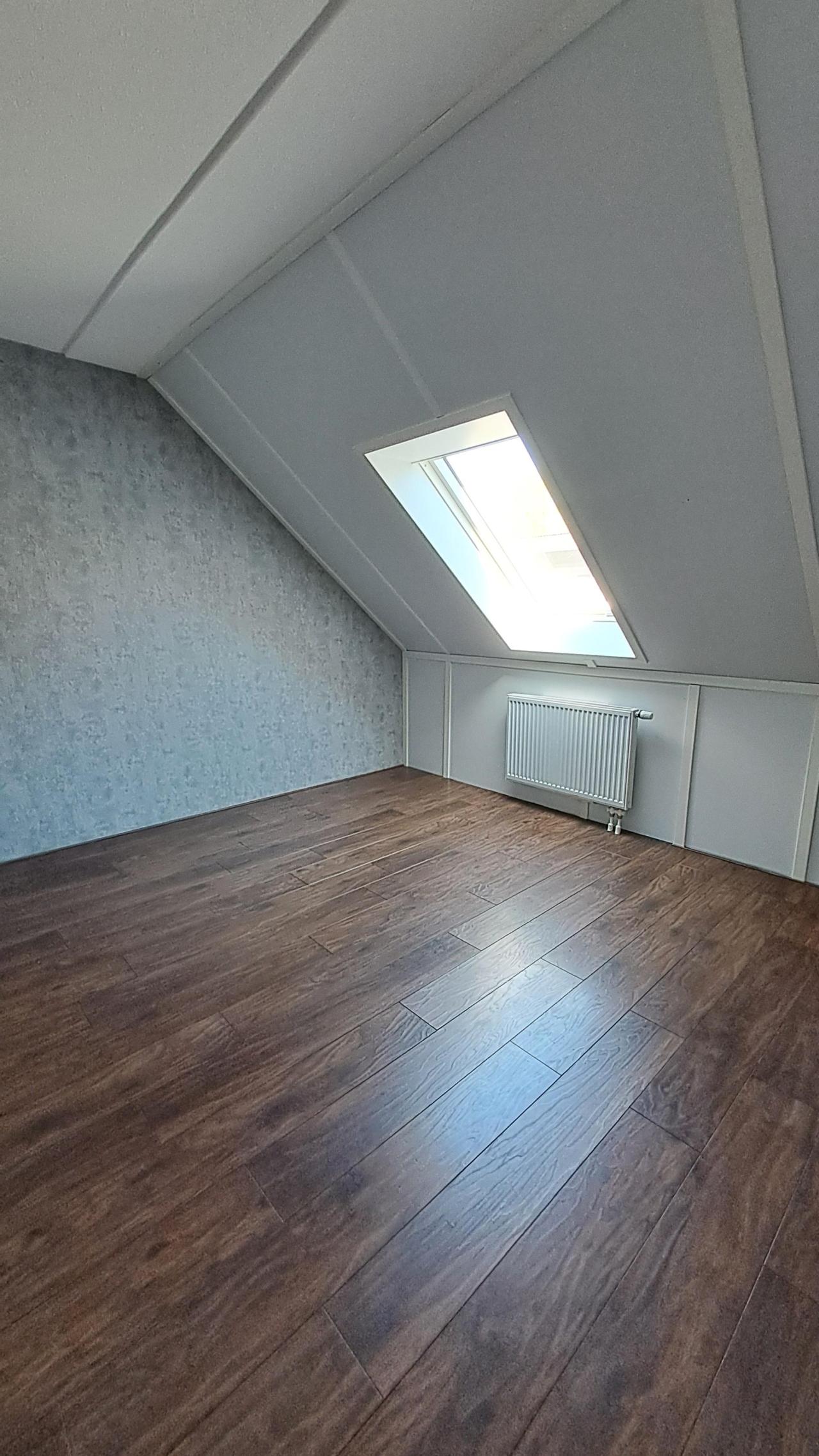 housePhoto