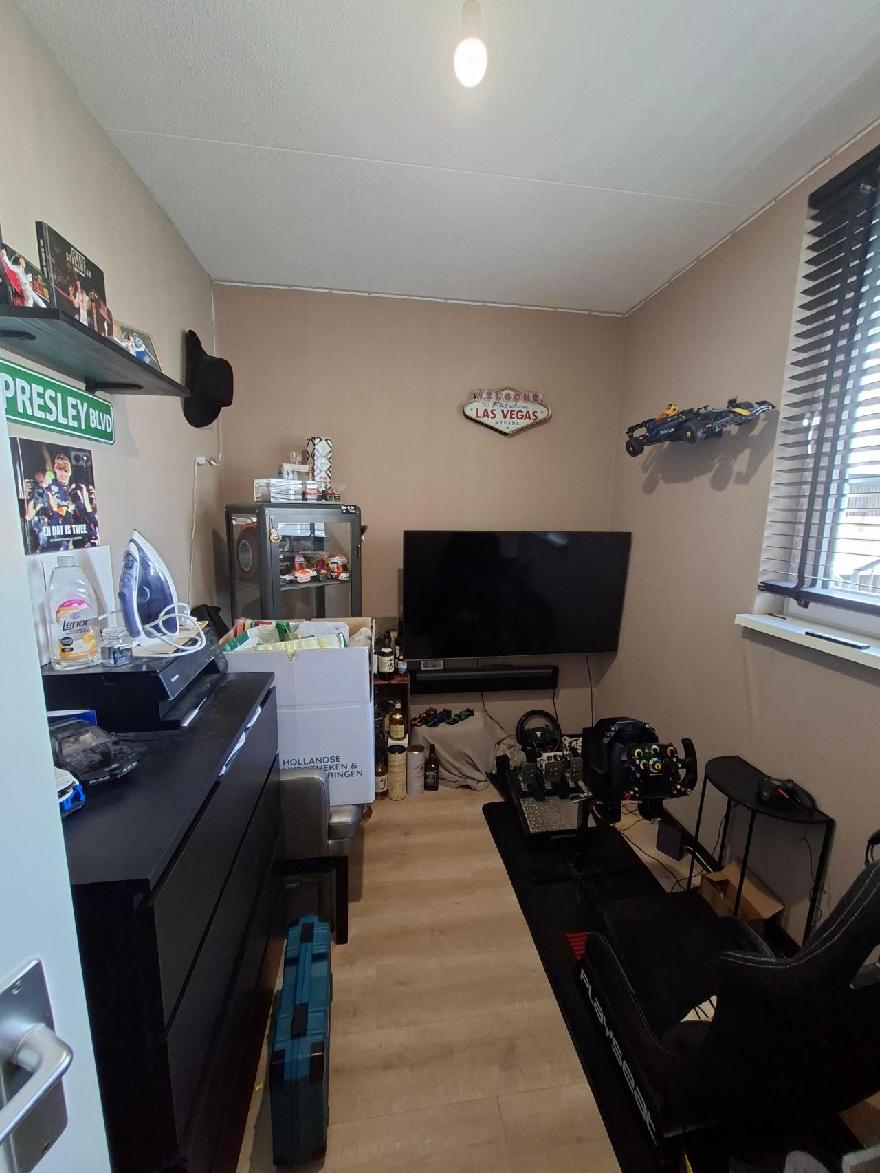 housePhoto
